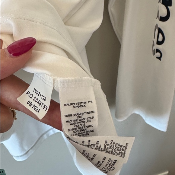 Vineyard Vines Men’s UPF Long Sleeve Shirt - Picture 6 of 6